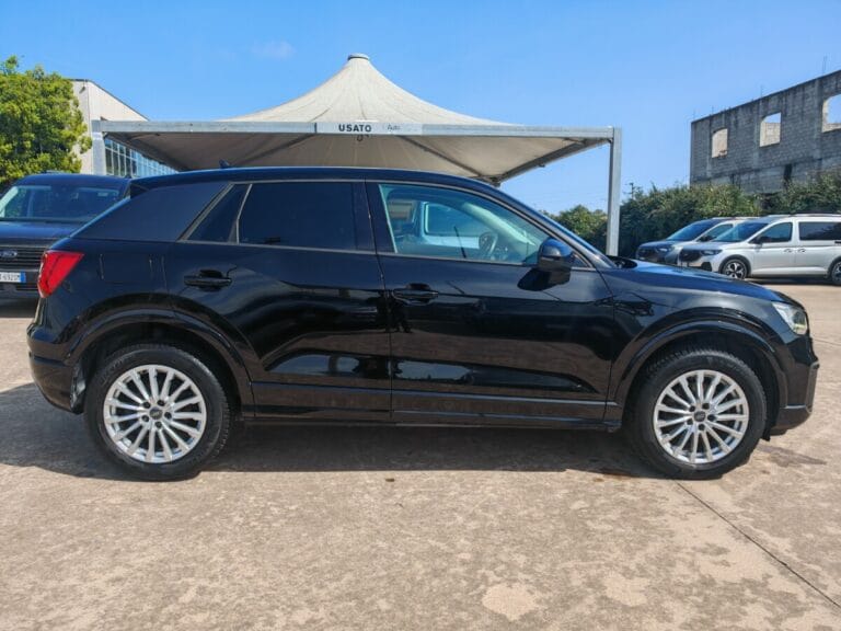 AUDI Q2 NERA USATO OLBIA LATO DX