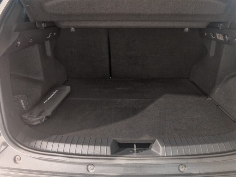 DACIA DUSTER USATO OLBIA BAGAGLIAIO