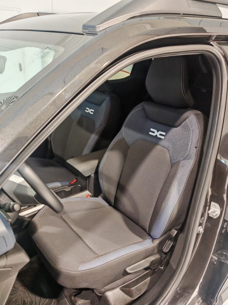 DACIA DUSTER USATO OLBIA SEDILE GUIDA