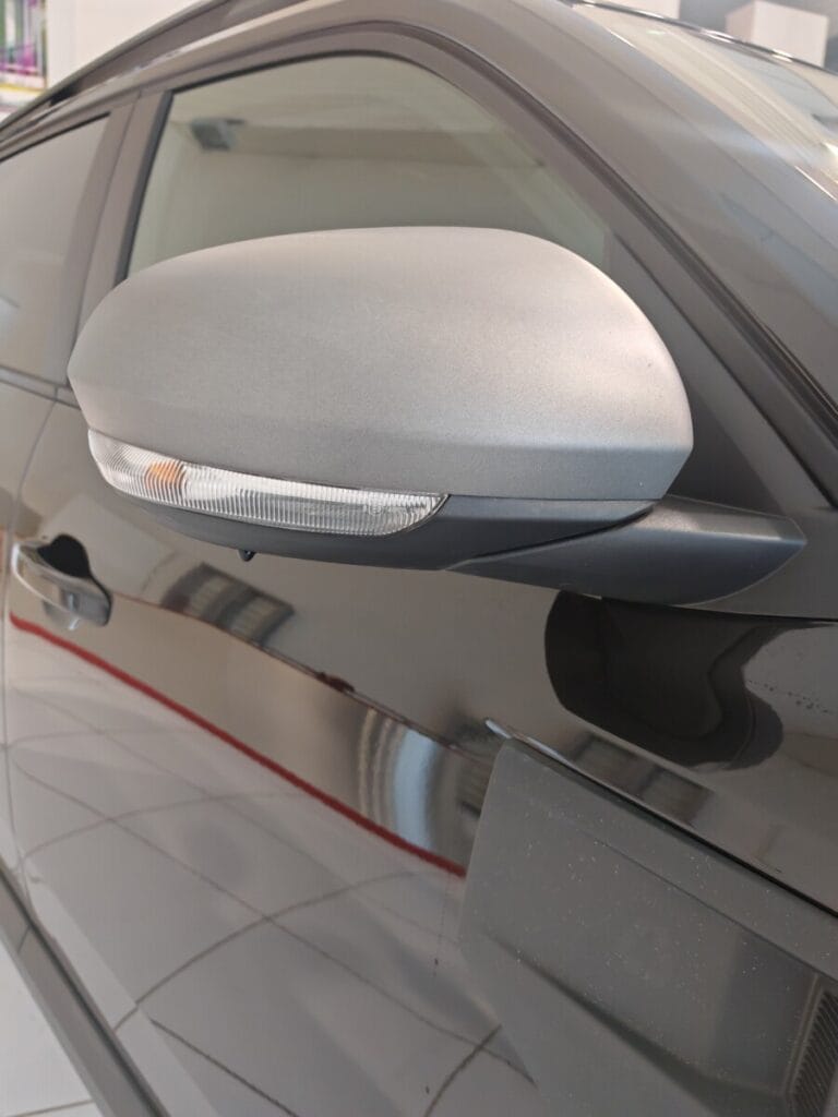 DACIA DUSTER USATO OLBIA SPECCHIETTO