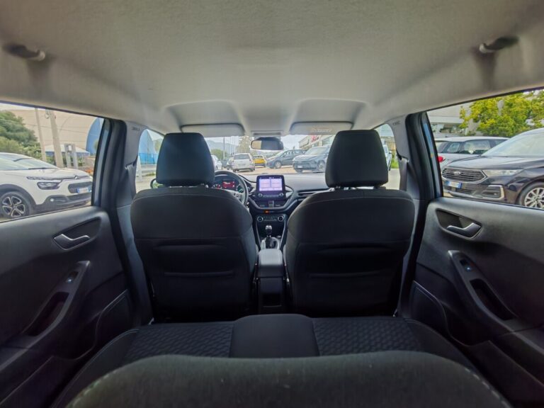 FORD FIESTA TITANIUM GN572SR USATO OLBIA (15)