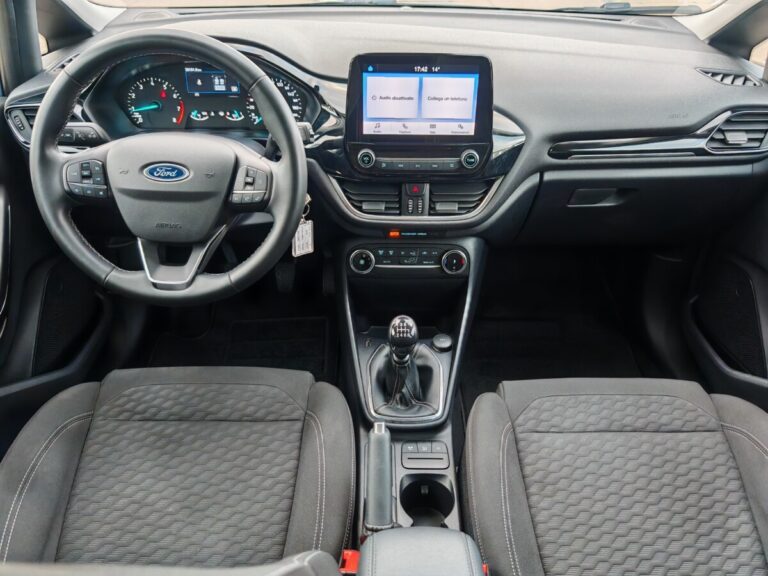 FORD FIESTA TITANIUM GN572SR USATO OLBIA (20)