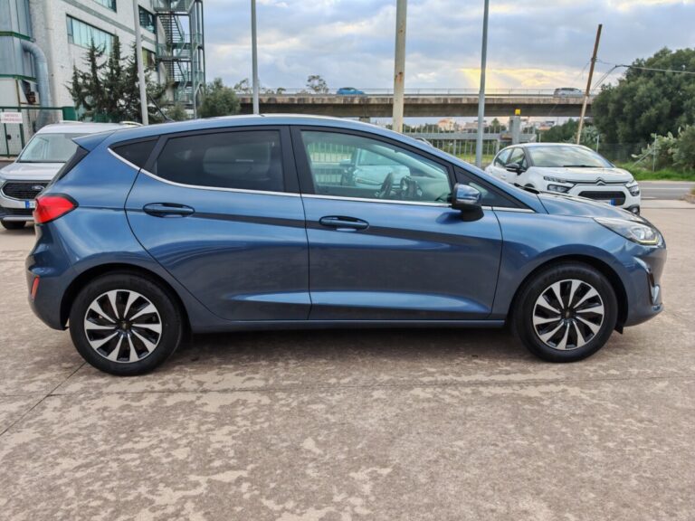 FORD FIESTA TITANIUM GN572SR USATO OLBIA (9)