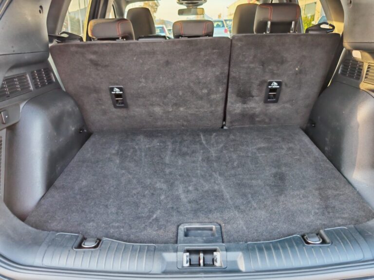 FORD KUGA AUTOMATICA NERA GN854LL USATO OLBIA (19)