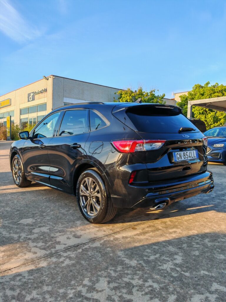 FORD KUGA AUTOMATICA NERA GN854LL USATO OLBIA (7)
