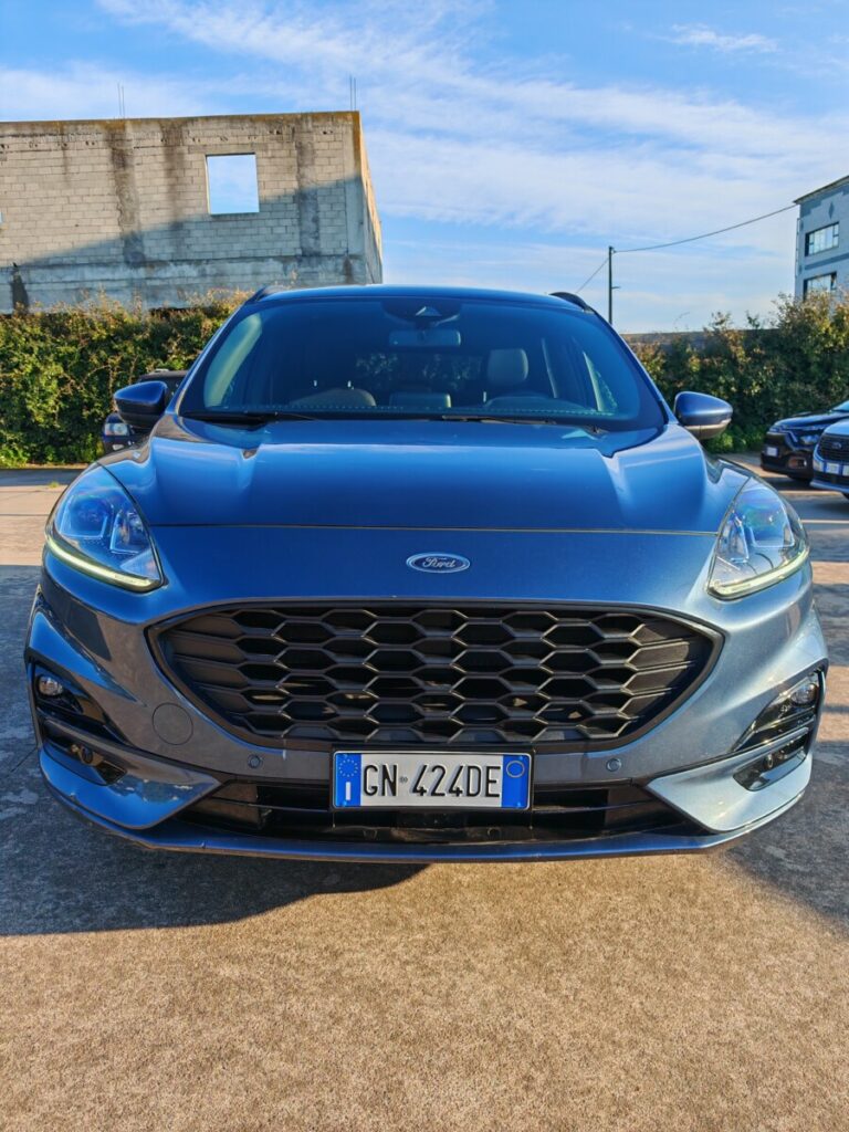 FORD KUGA BENZINA GN424DE USATO OLBIA (1)