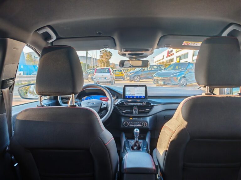 FORD KUGA BENZINA GN424DE USATO OLBIA (16)