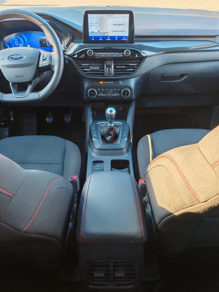 FORD KUGA BENZINA GN424DE USATO OLBIA (22)