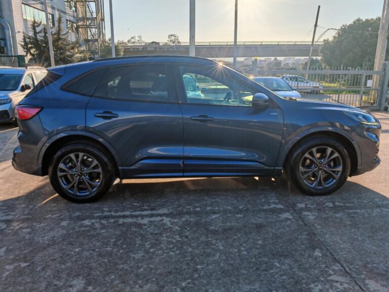 FORD KUGA BENZINA GN424DE USATO OLBIA (8)