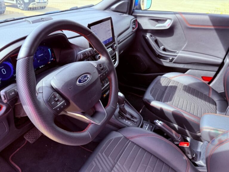 FORD PUMA BLU AUTOMATICA USATO OLBIA GUIDATORE