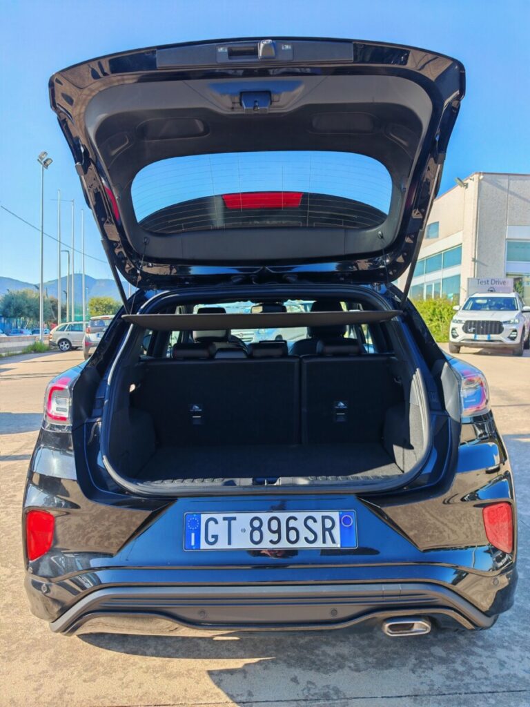 FORD PUMA ST_LINE NERA GT896SR USATO OLBIA (7)