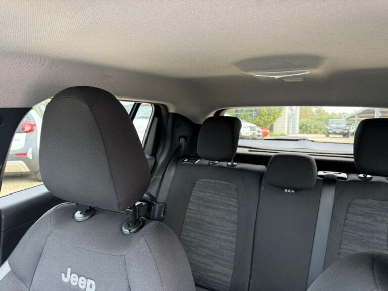 JEEP AVENGER LONGITUDE NERO VENDITA OLBIA (14)