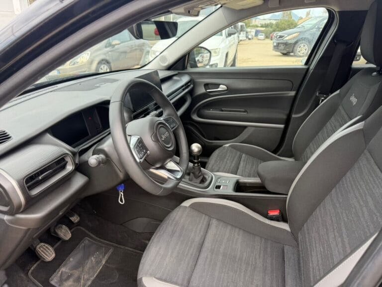 JEEP AVENGER LONGITUDE NERO VENDITA OLBIA (20)