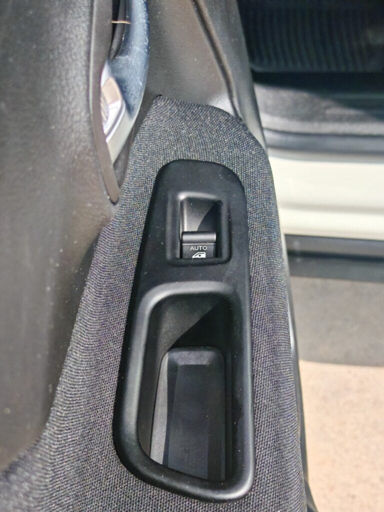 JEEP RENEGADE BIANCO LONGITUDE USATO OLBIA (1) (14)