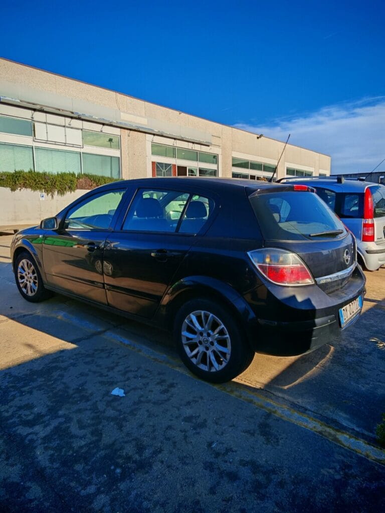 OPEL ASTRA USATO OLBIA RETRO SX