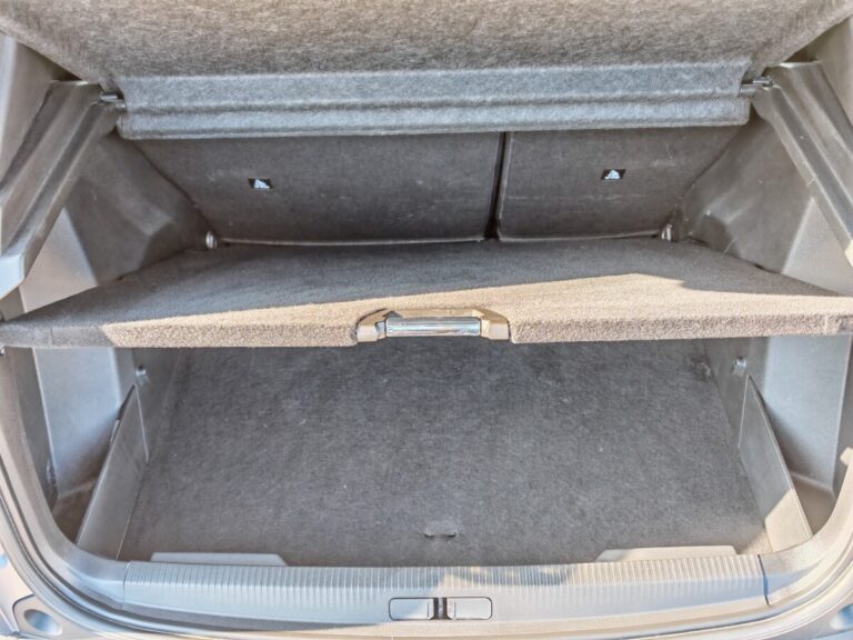 PEUGEOT 2008 GRIGIA GK242PV USATO OLBIA (13)