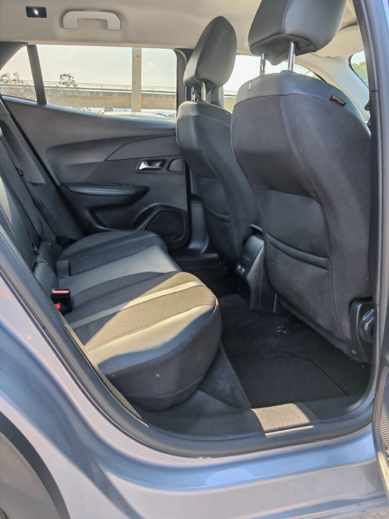 PEUGEOT 2008 GRIGIA GK242PV USATO OLBIA (18)