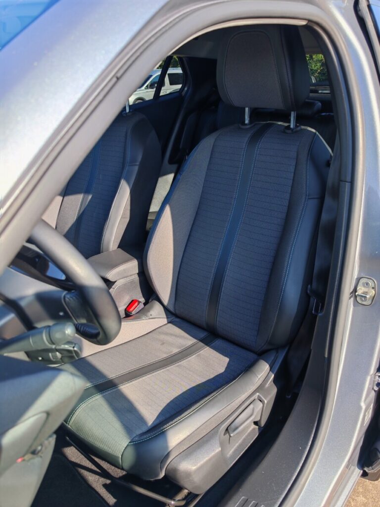 PEUGEOT 2008 GRIGIA GK242PV USATO OLBIA (24)