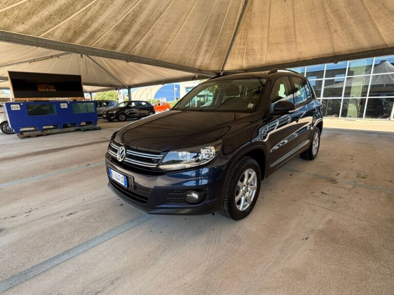 TIGUAN NERO USATO OLBIA