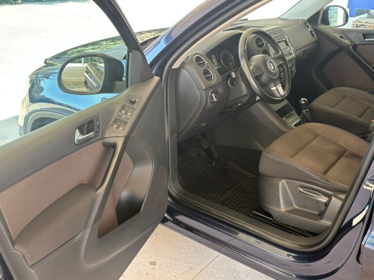 TIGUAN NERO USATO OLBIA (4)