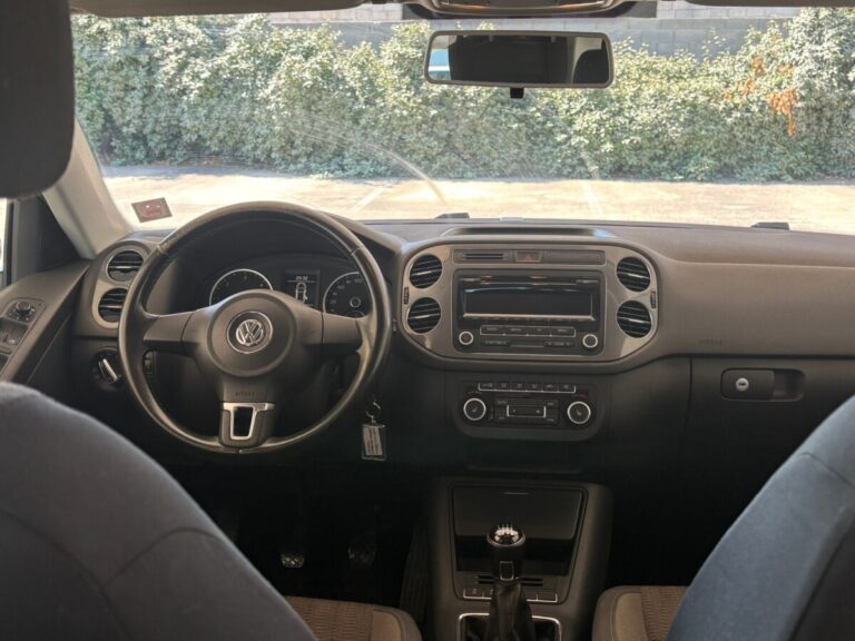 TIGUAN NERO USATO OLBIA (7)