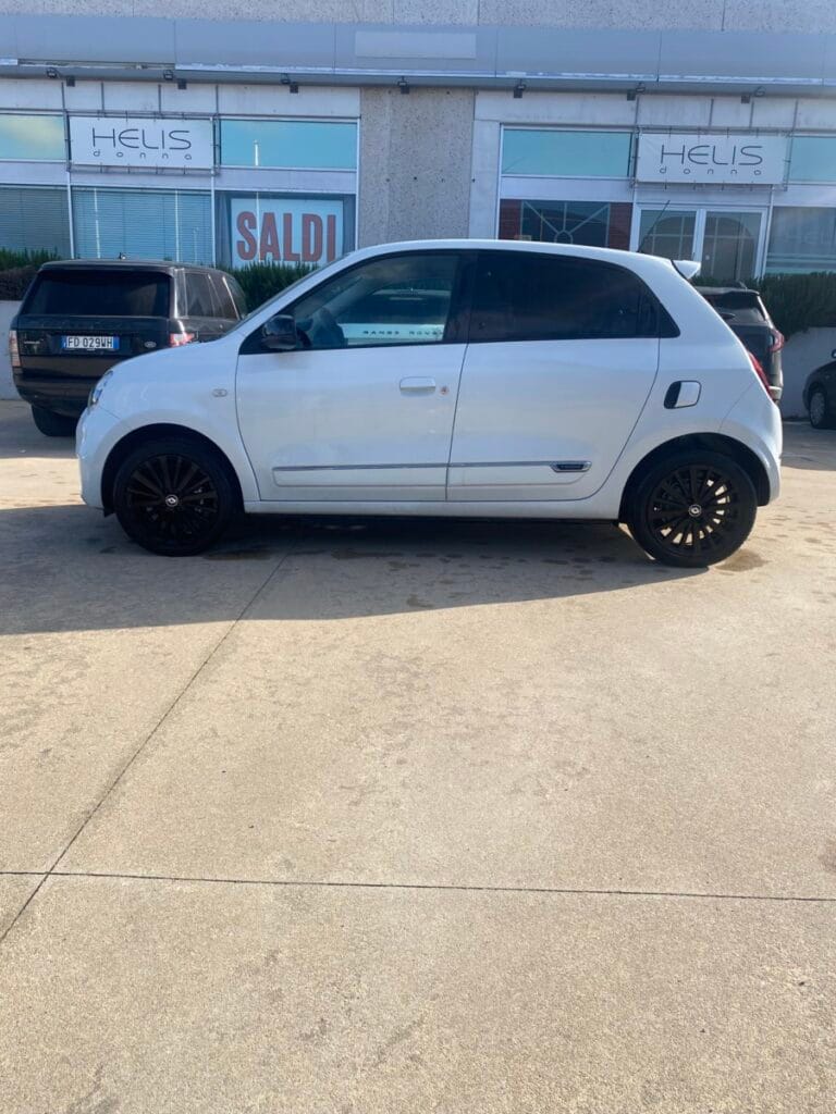 TWINGO 10