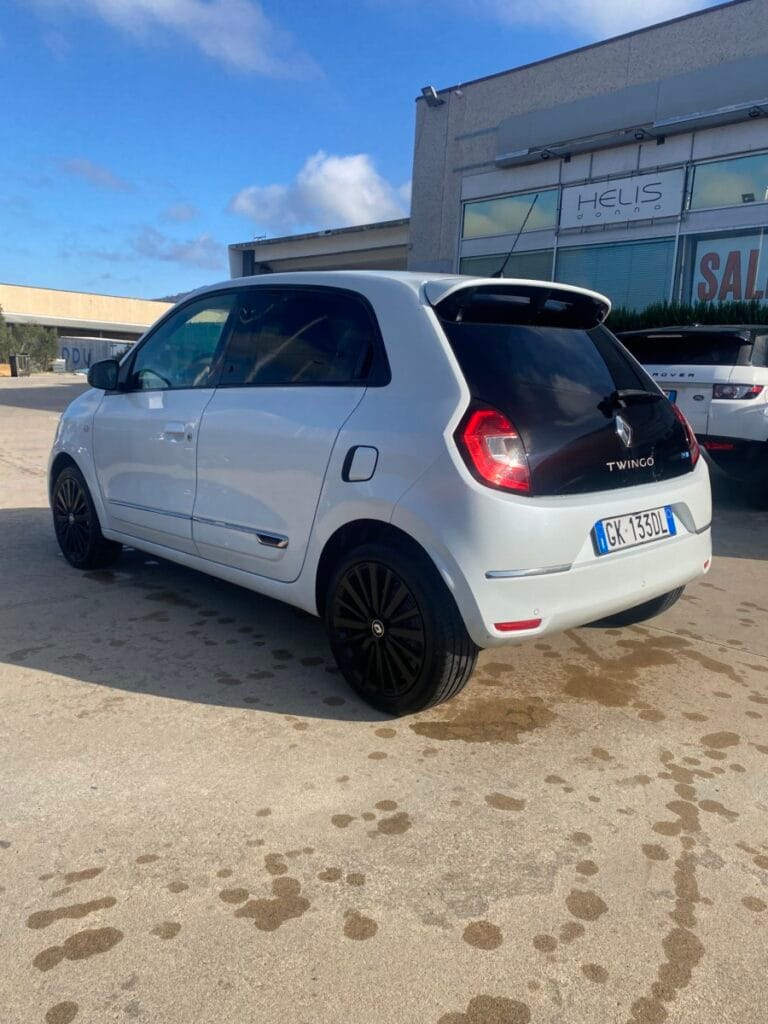 TWINGO 11