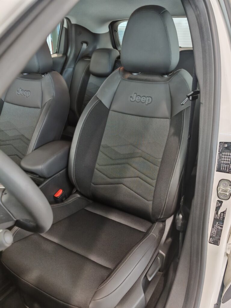 VDRIVE AVENGER BIANCO GN733CA USATO OLBIA (26)