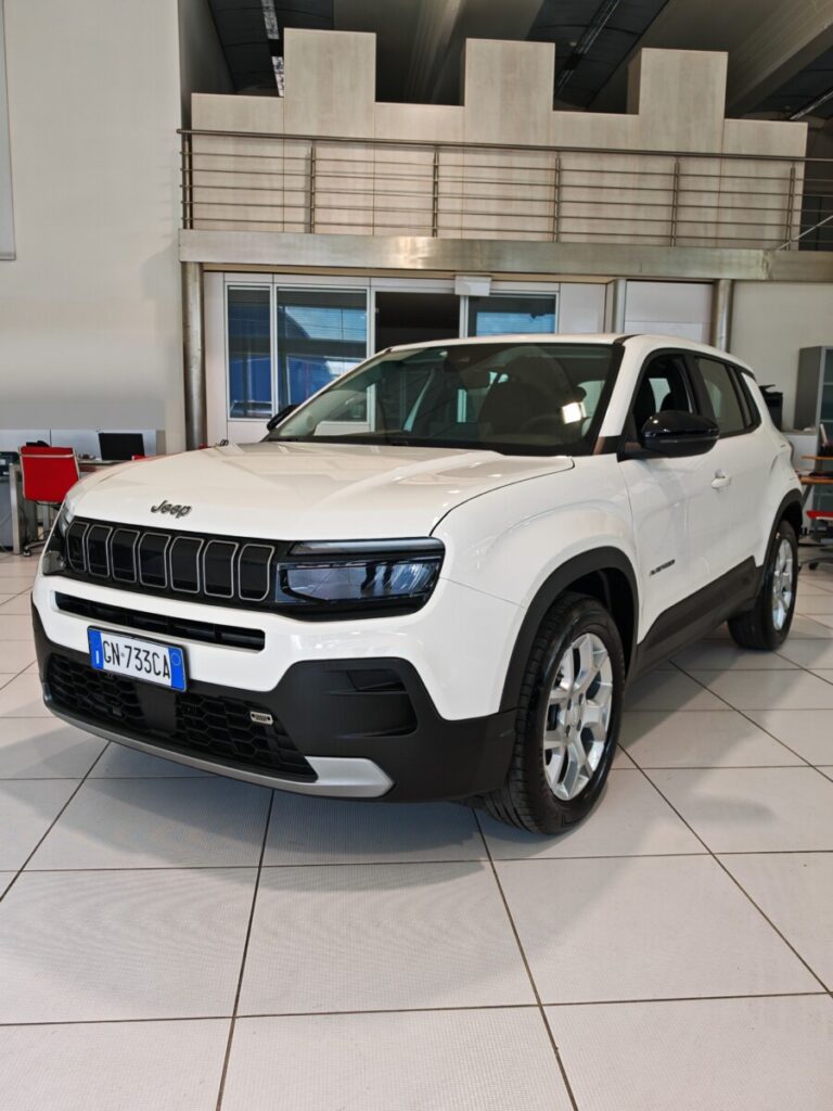 AVENGER-BIANCO-GN733CA-USATO-OLBIA