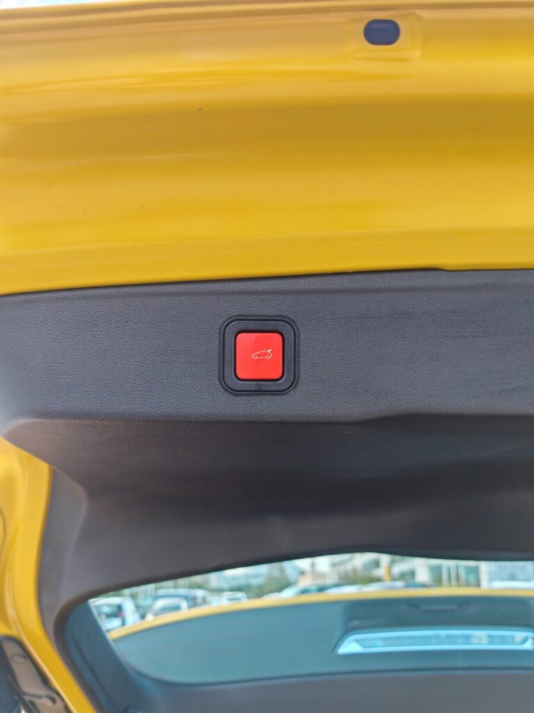 VDRIVE AVENGER GIALLO GS805NS USATO OLBIA (15)