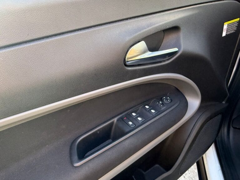 VDRIVE AVENGER USATO OLBIA PORTA ANT SX