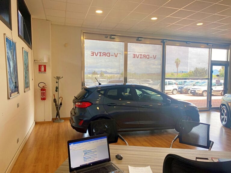 Chi Siamo Olbia autosalone-vdrive-05-auto-usate-olbia